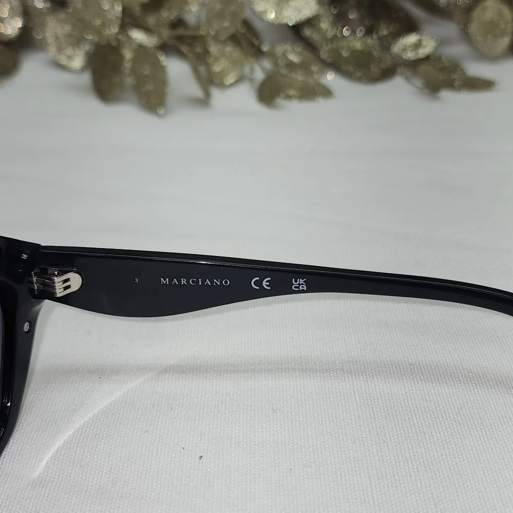 Guess by Marciano nib marciano